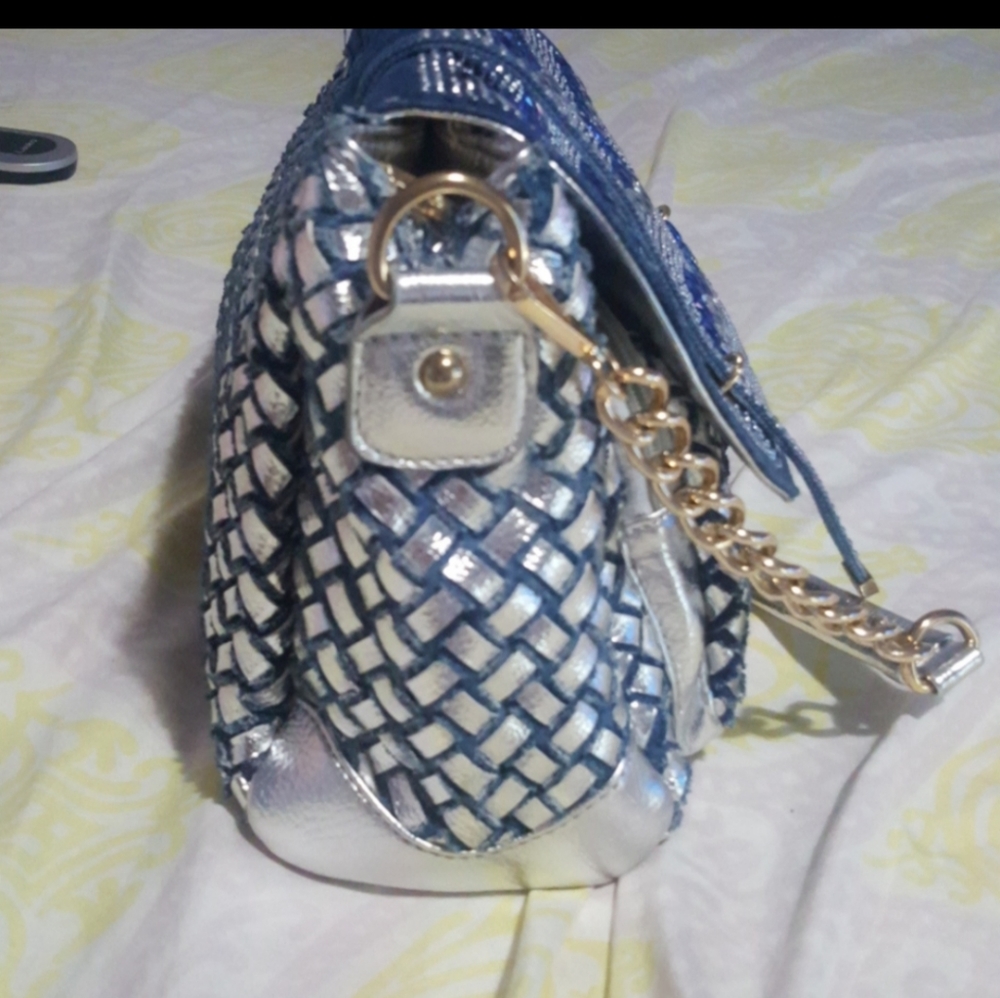 Handbag - Picture 13 of 15